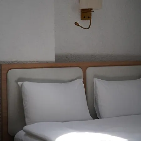 Arcadius Hotel