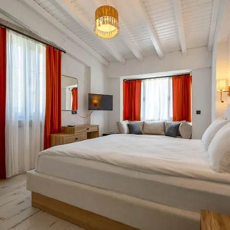 Arcadius Hotel