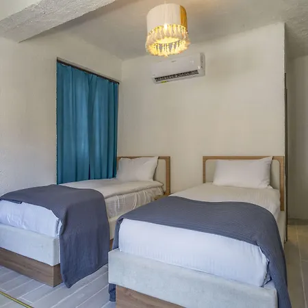 Arcadius Hotel